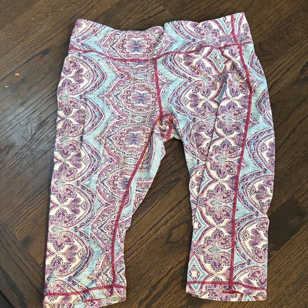 Prana Capri workout pants size L
